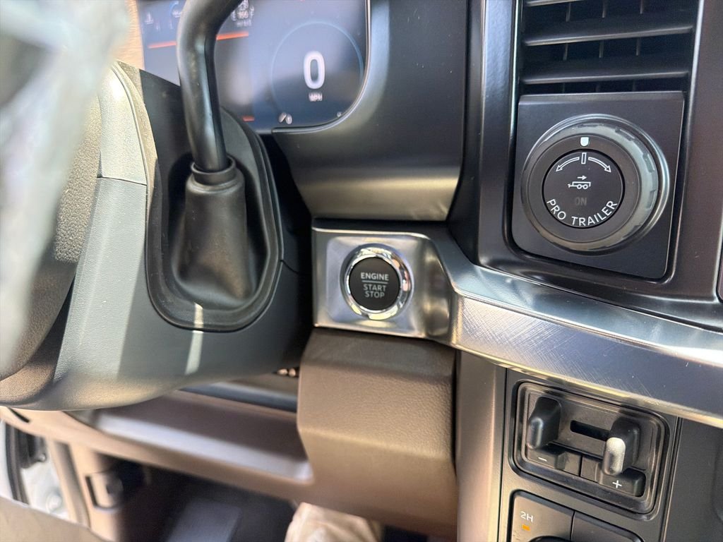 New 2026 White Ford King Ranch image 28