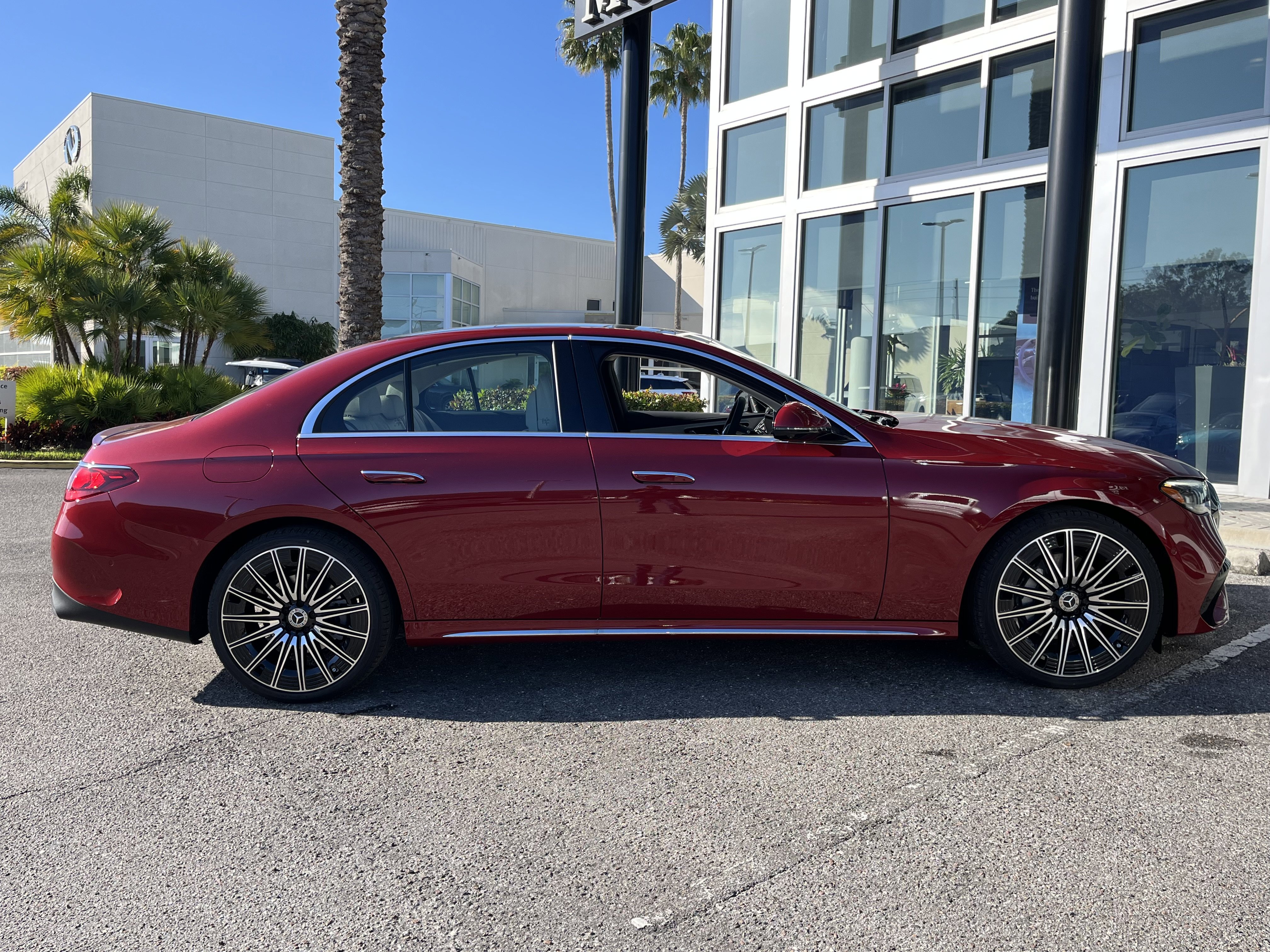 New 2026 MANUFAKTUR Patagonia Red Mercedes-Benz E 350 image 8
