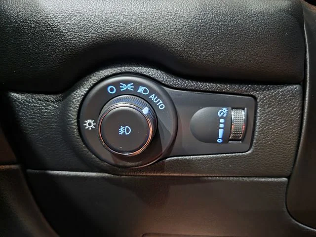 Used 2022 White Dodge R/T Plus image 18