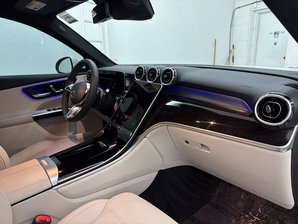 Certified Used 2025 White Mercedes-Benz GLC 350e image 33