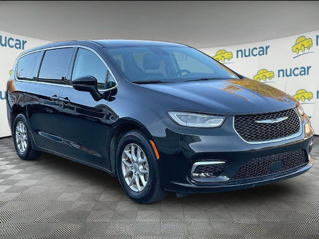 Pre-Owned 2023 Chrysler Pacifica Touring L