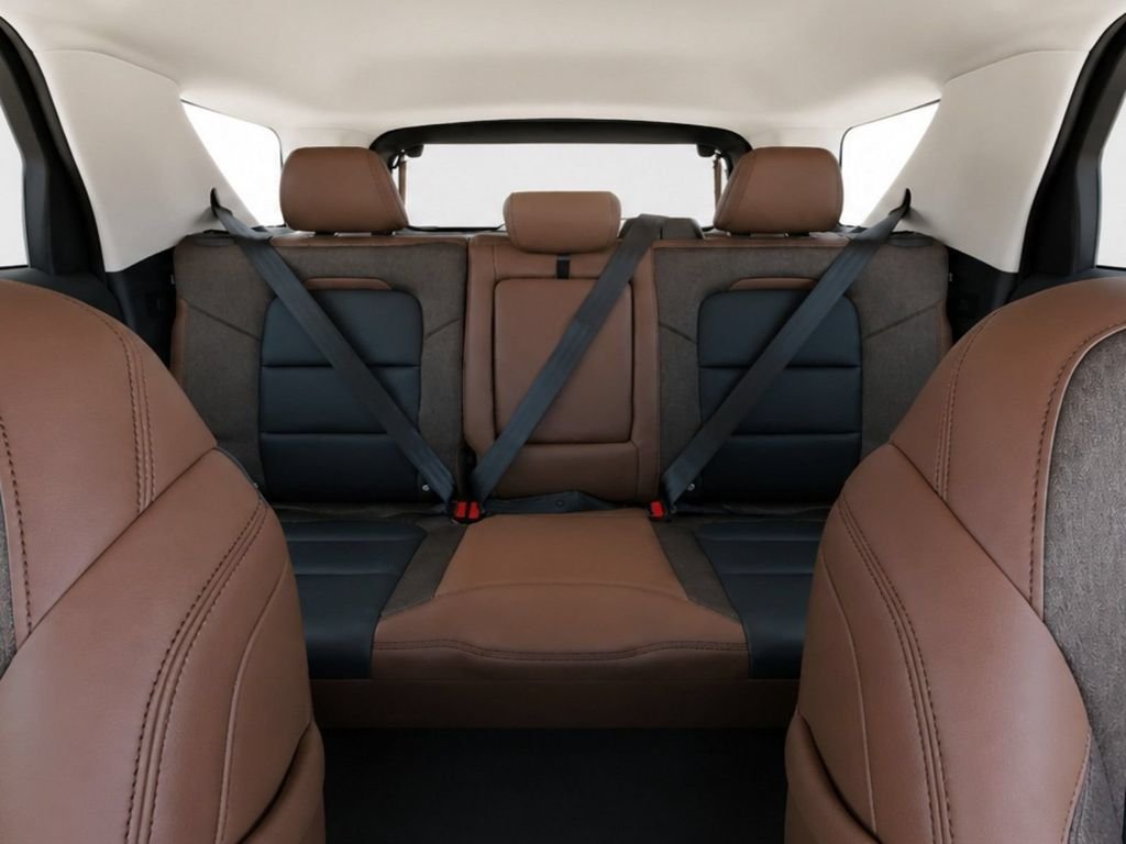 New 2026 Carbonized Gray Metallic Ford Outer Banks® image 17