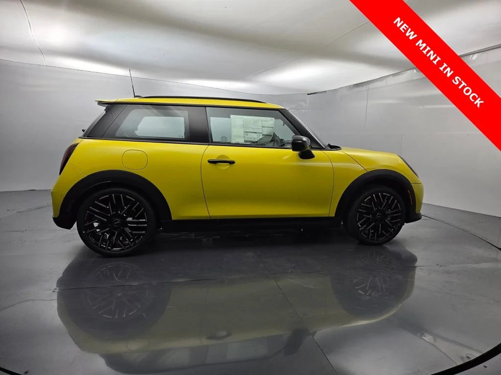 2026 MINI Hardtop 2 Door S - Photo 18