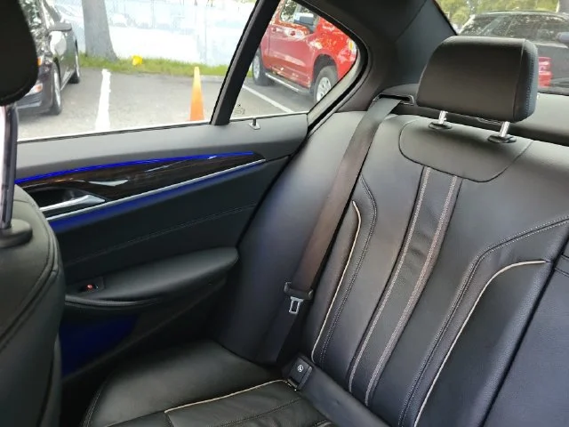 2021 BMW 5 Series 530i - Photo 18