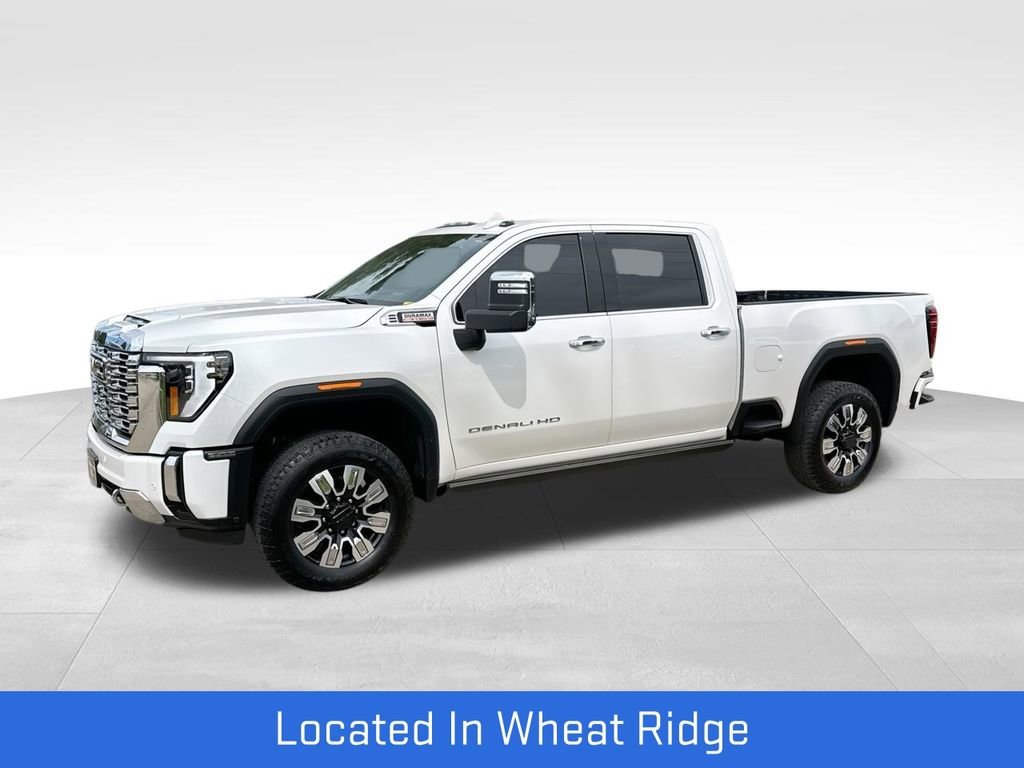 2024 GMC Sierra Denali 4WD Crew Cab Standard Box's photo