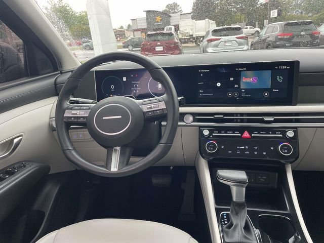 Used 2026 Green Hyundai SEL Premium image 23