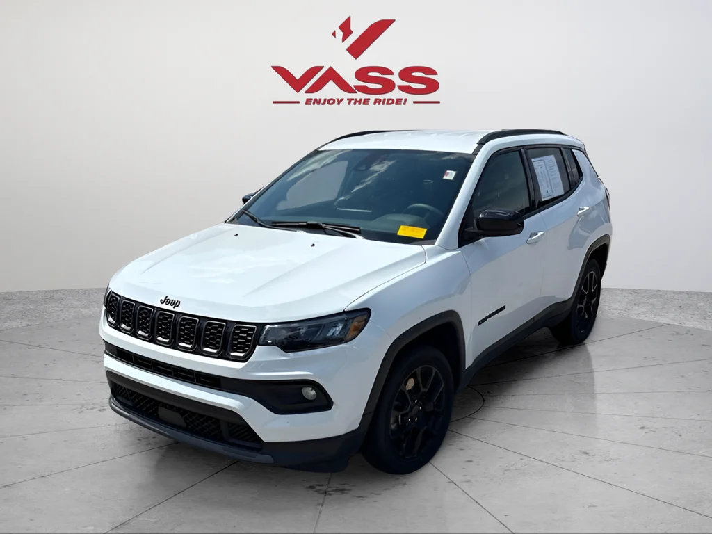 Used 2025 Bright White Clearcoat Jeep Latitude image 1
