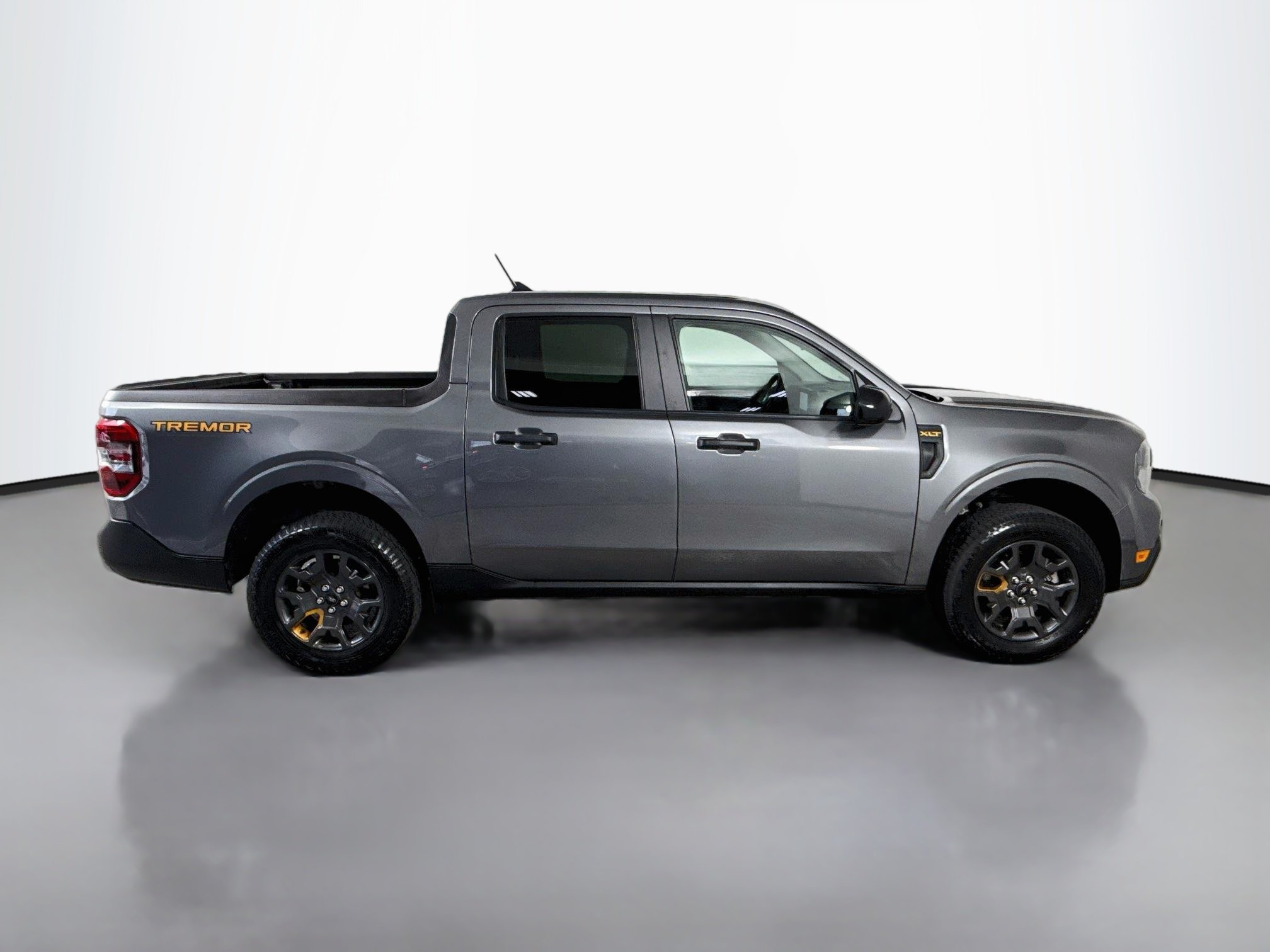 Used 2024 Carbonized Gray Metallic Ford XLT Advanced image 8