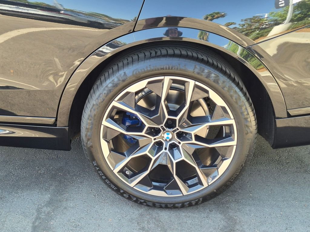 Used 2026 Black BMW xDrive40i image 33