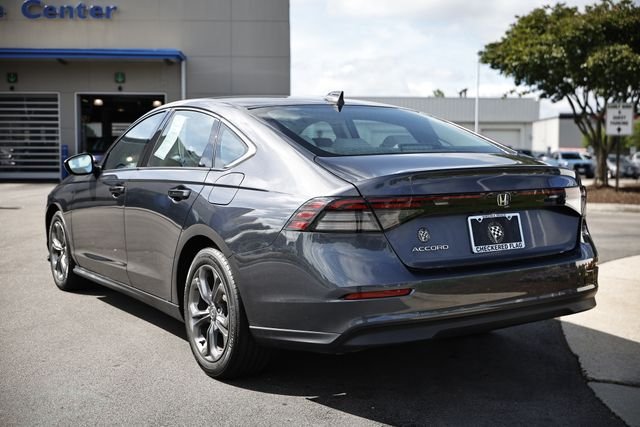 Used 2023 Meteorite Gray Metallic Honda EX image 7