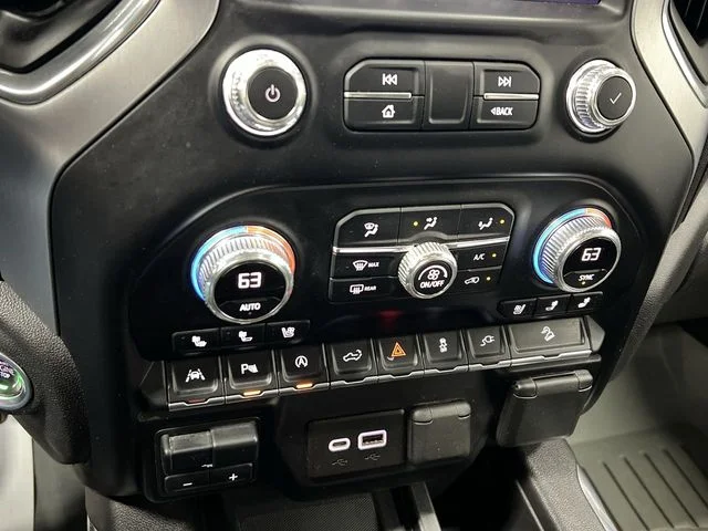 Used 2020 Silver GMC SLT image 19