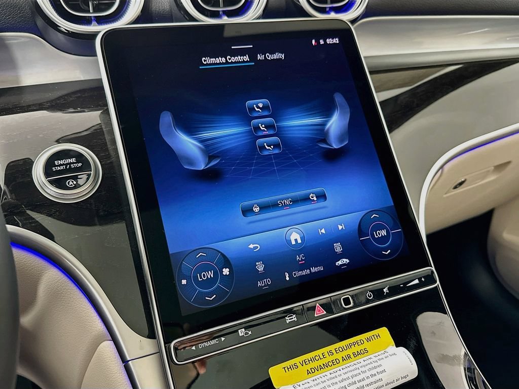 New 2026 Polar White Mercedes-Benz GLC 300 image 50