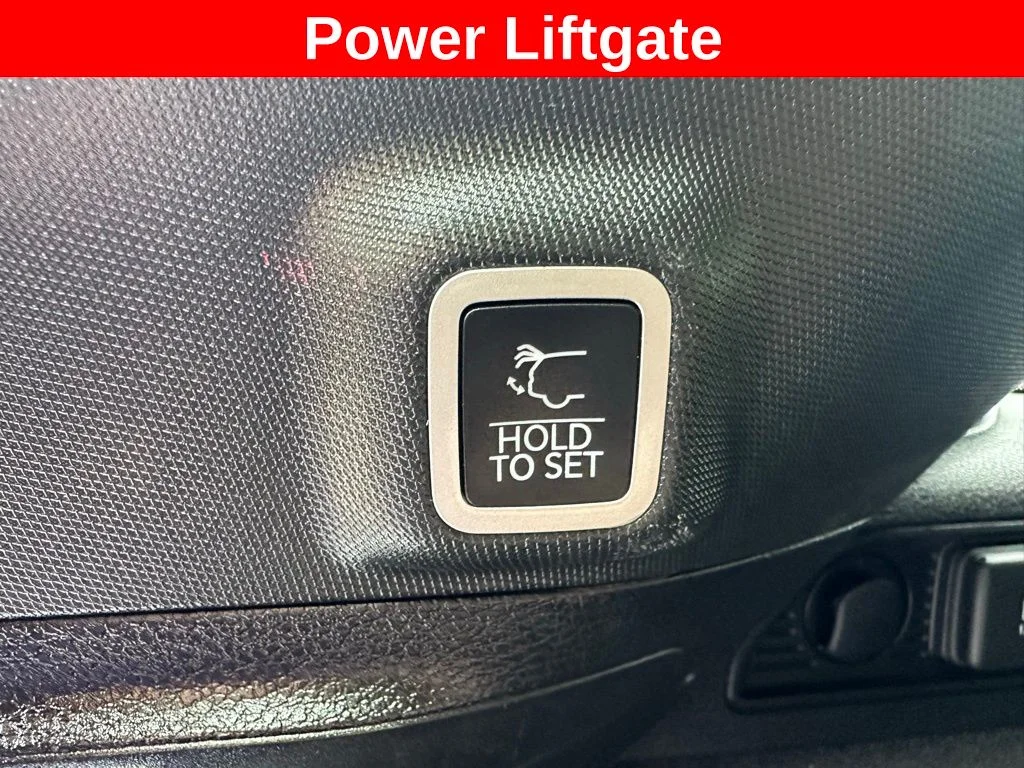 2023 Jeep Grand Cherokee Overland - Photo 15