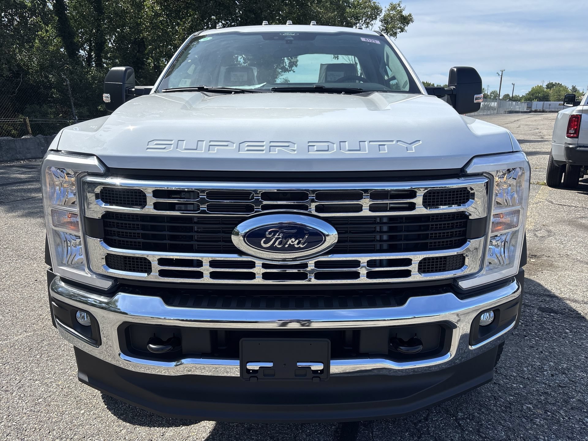 New 2026 Oxford White Ford XL image 19