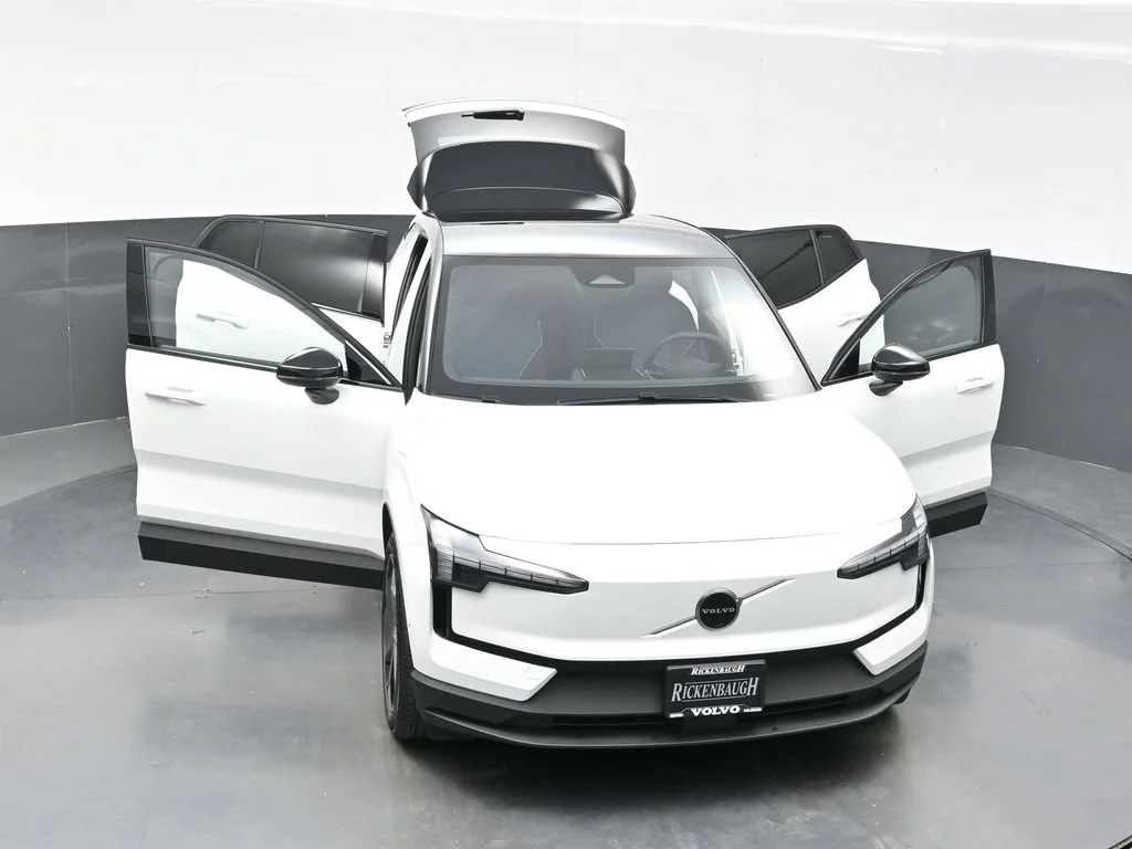 New 2026 White Volvo Twin Motor Performance Ultra image 35