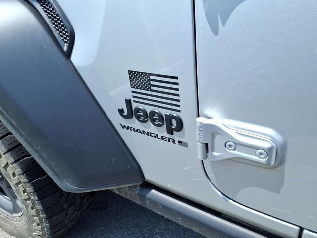 Used 2024 Silver Jeep Sport image 20