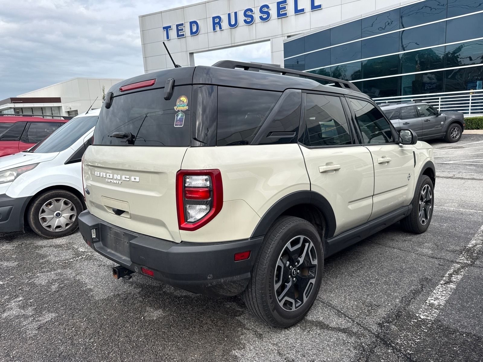 Used 2024 Desert Sand Ford Outer Banks image 5