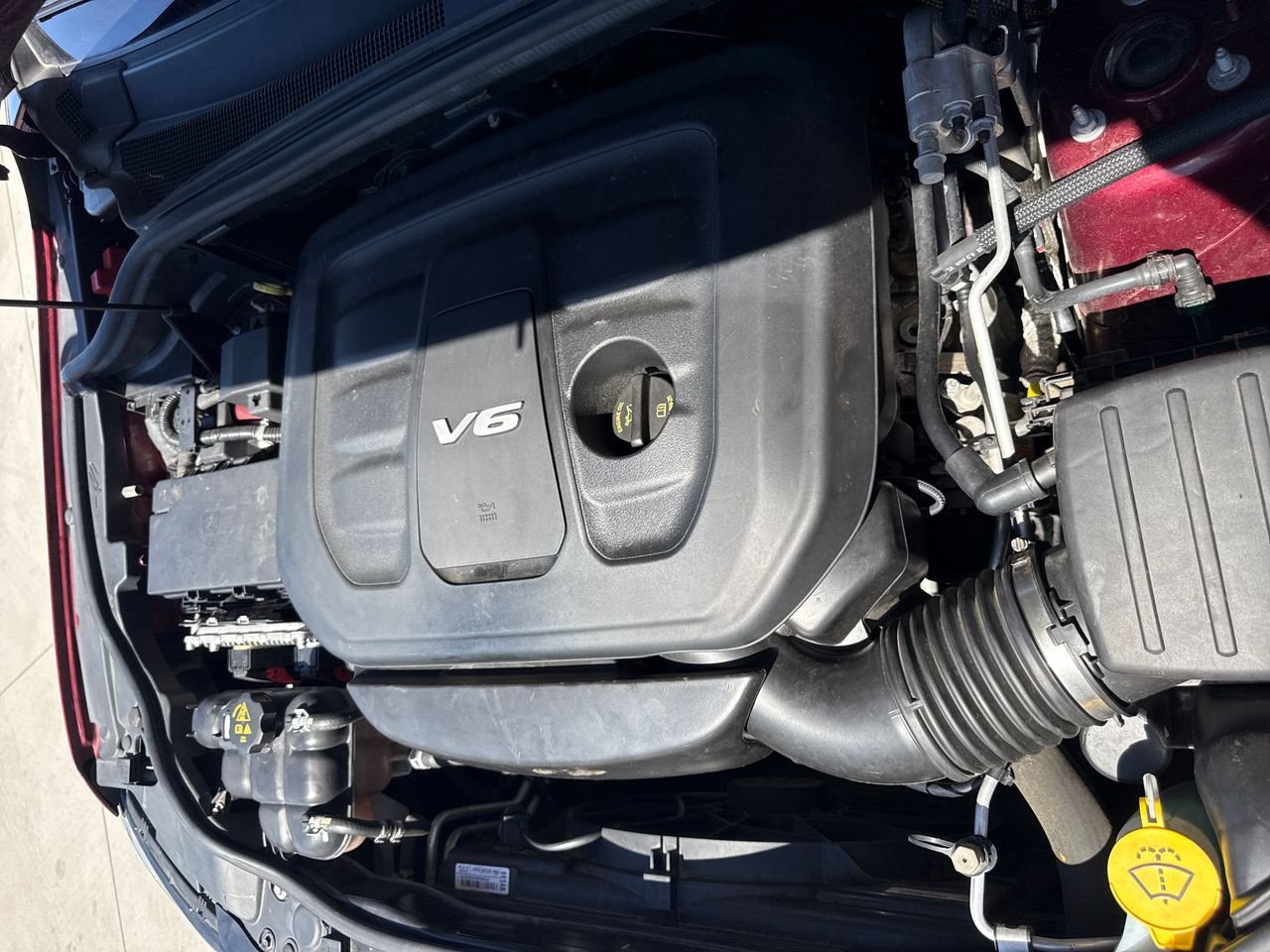 Used 2019 Red Jeep Laredo E image 37
