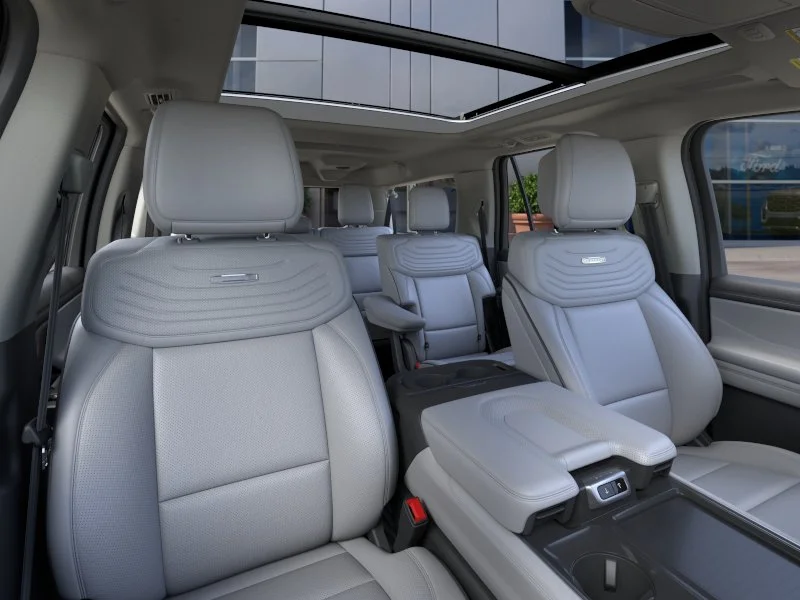 New 2026 Star White Metallic Tri-Coat Ford MAX Platinum® image 33