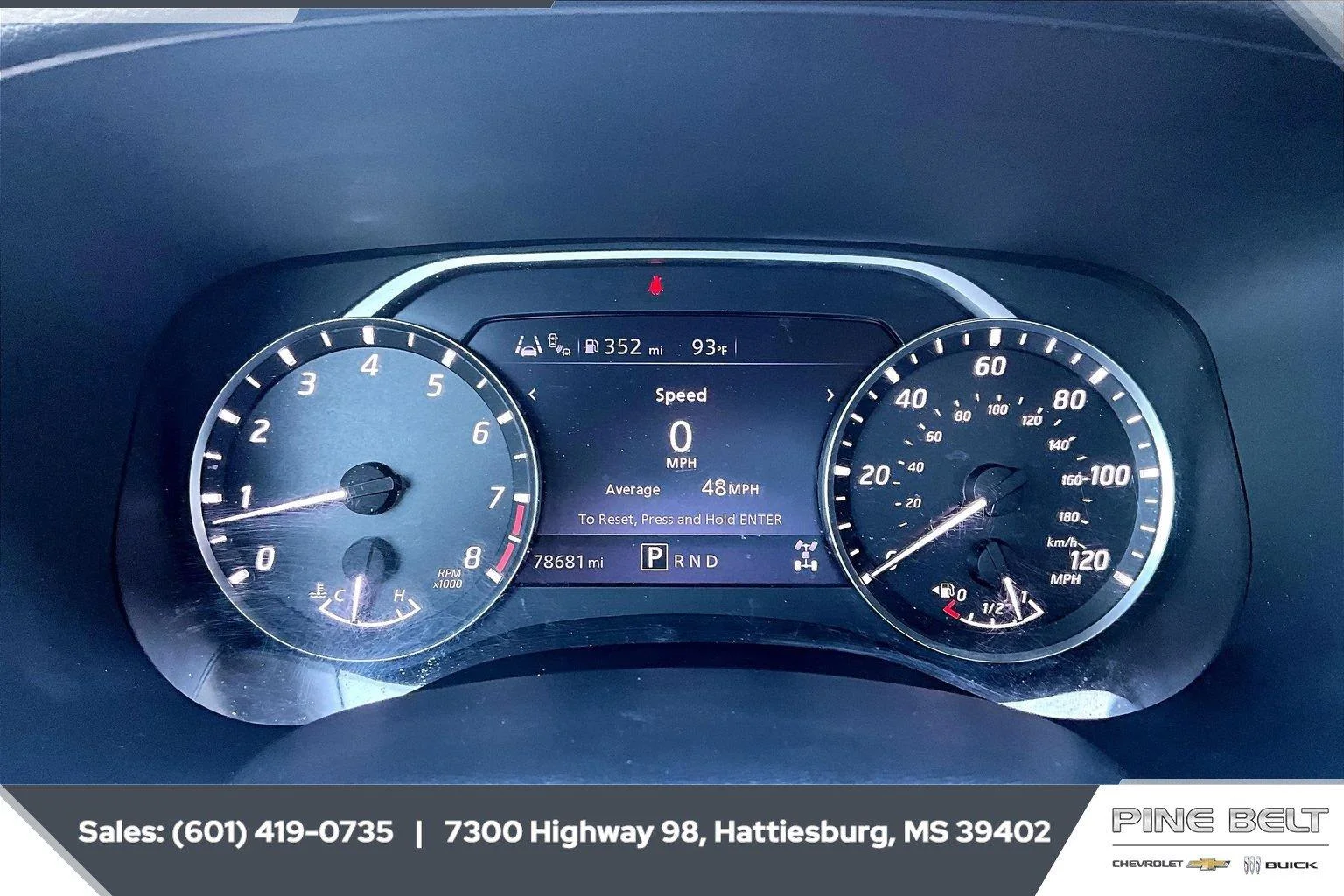 Used 2022 Gun Metallic Nissan S image 15
