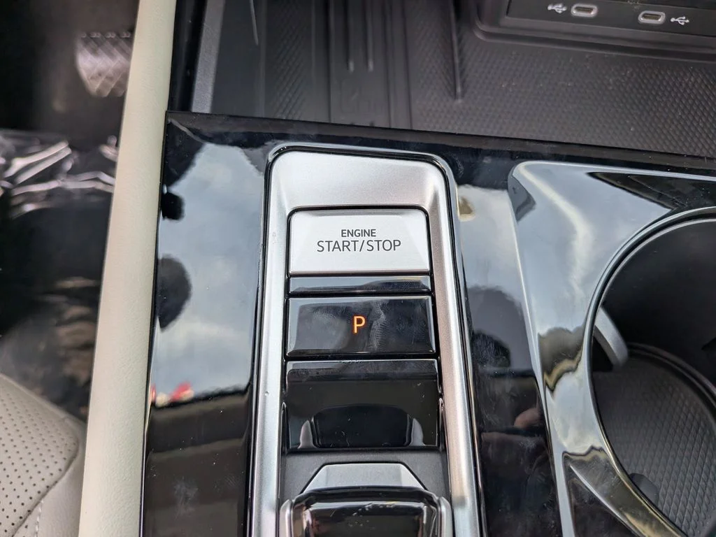 New 2026 Gray Volkswagen 2.0T SE w/Technology image 21