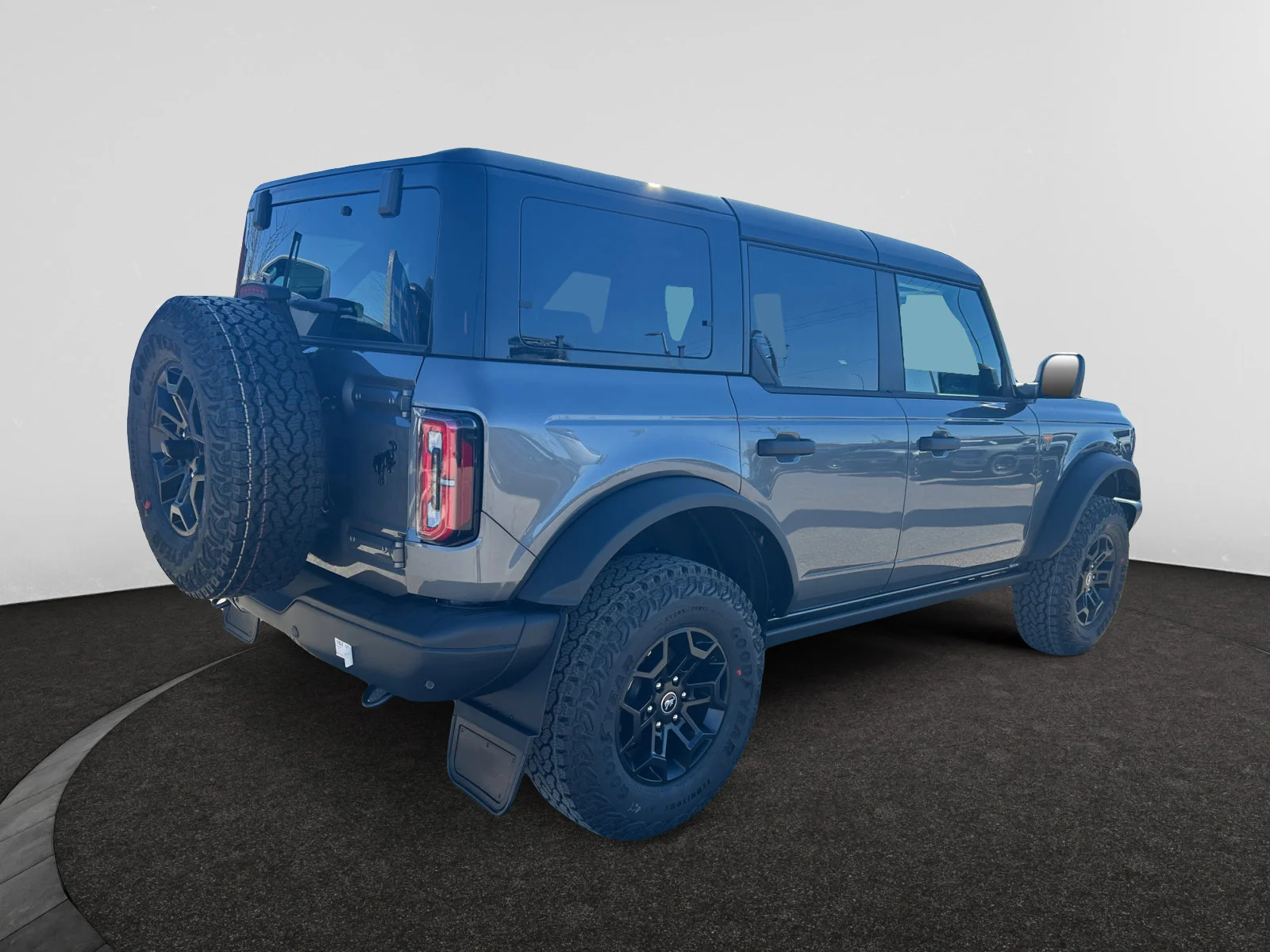 New 2026 Carbonized Grey Metallic Ford Badlands image 5