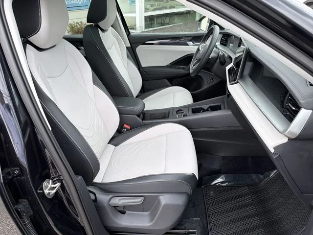 New 2026 Black Volkswagen SE image 25