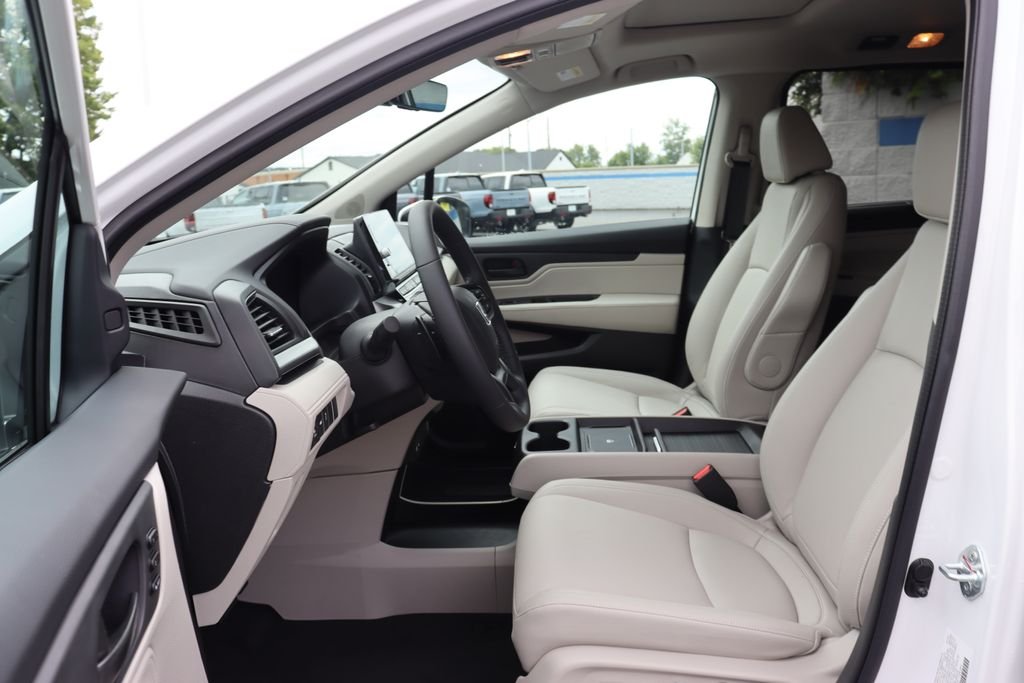 New 2026 Platinum White Pearl Honda EX-L image 29