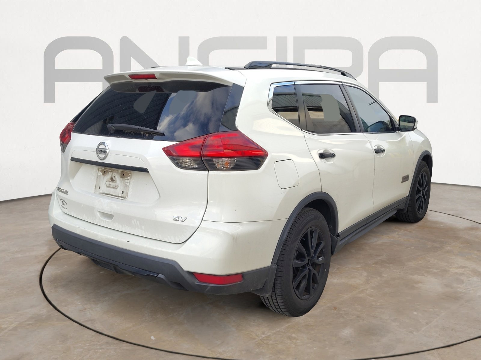 Used 2017 Glacier White Nissan SV image 5
