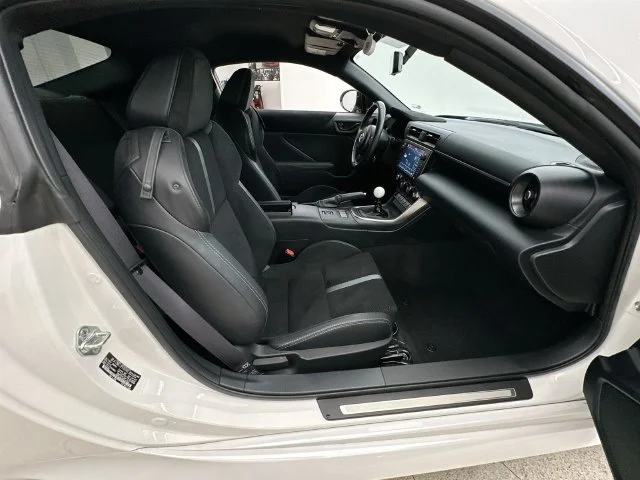 Used 2023  Toyota Premium image 15