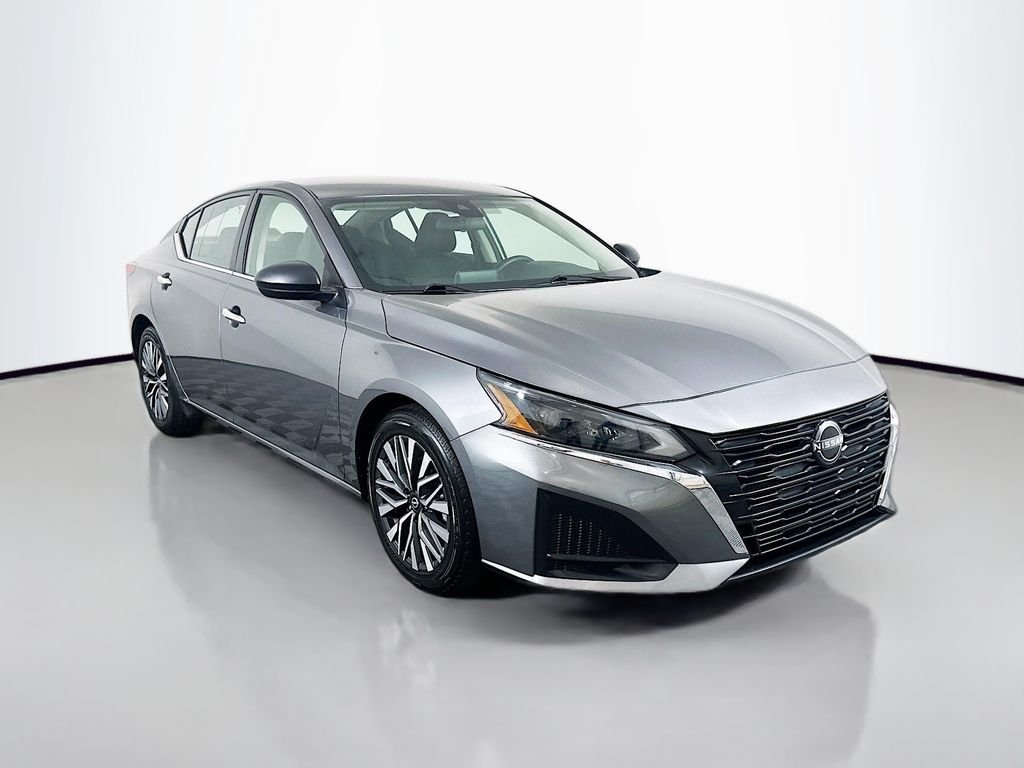 Used 2024 Gun Metallic Nissan 2.5 SV image 3