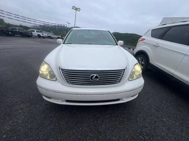 Used 2005 White Lexus 430 image 11
