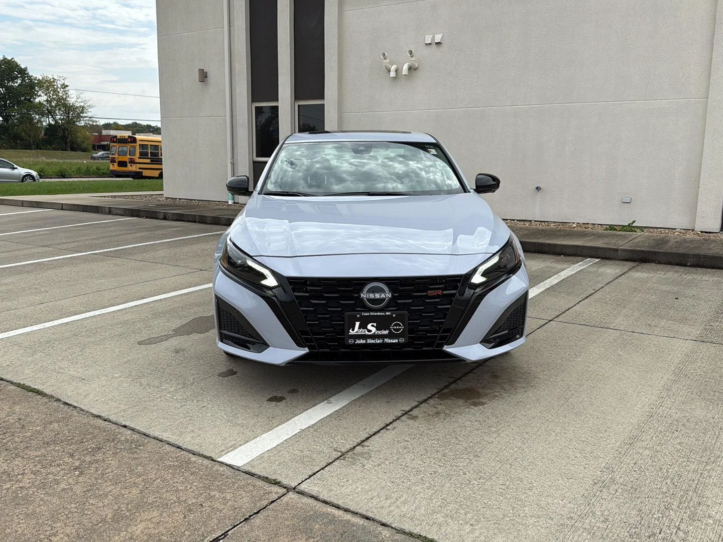 New 2026 Gray Sky Pearl Nissan SR image 9