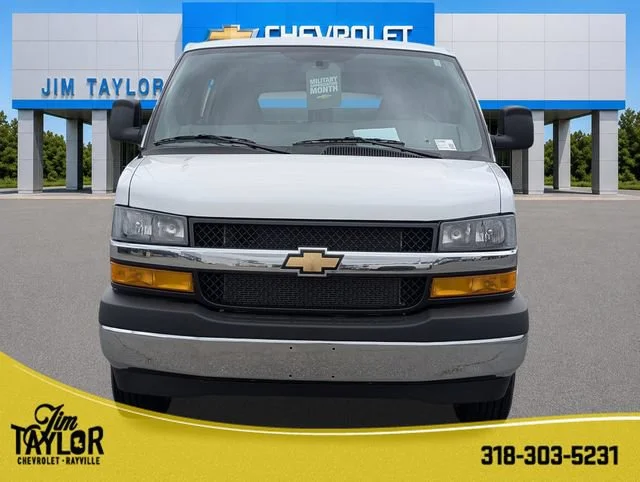 New 2026 Summit White Chevrolet WT image 11