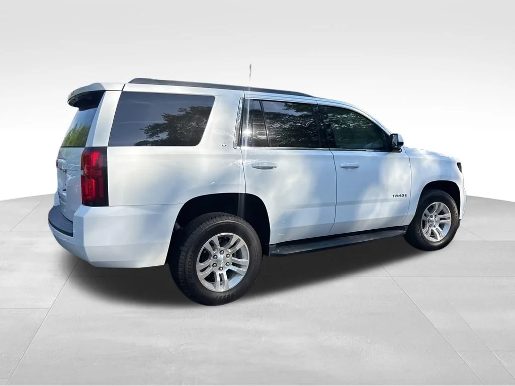 Used 2019 White Chevrolet LT image 15