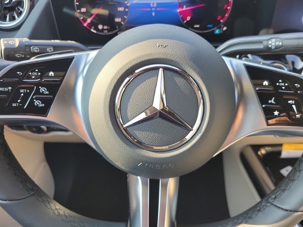 New 2026 Cirrus Silver Metallic Mercedes-Benz GLA 250 image 21