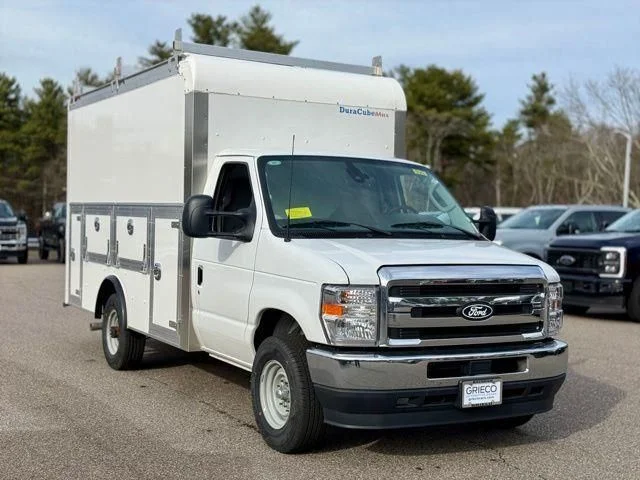 2026 Ford E-350SD CONTRACTOR BOX