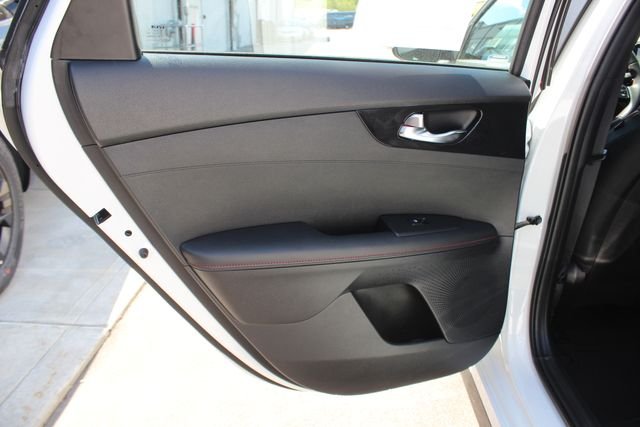 Used 2023 White Kia GT image 24