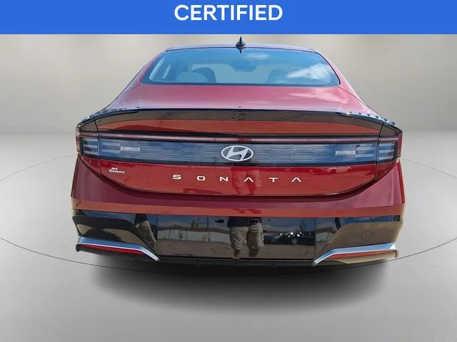 Used 2024 Red Hyundai SEL image 9