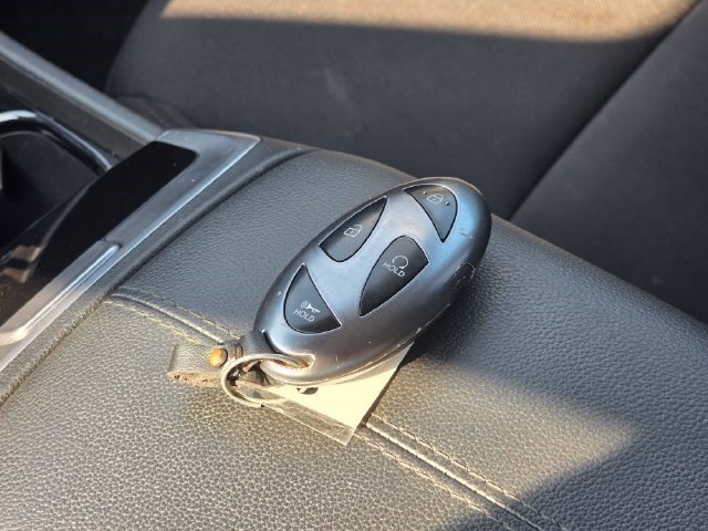 Used 2025 Atlantis Blue Hyundai SEL image 35