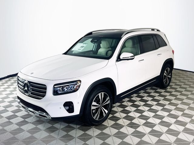 New 2026 Polar White Mercedes-Benz GLB 250 image 3