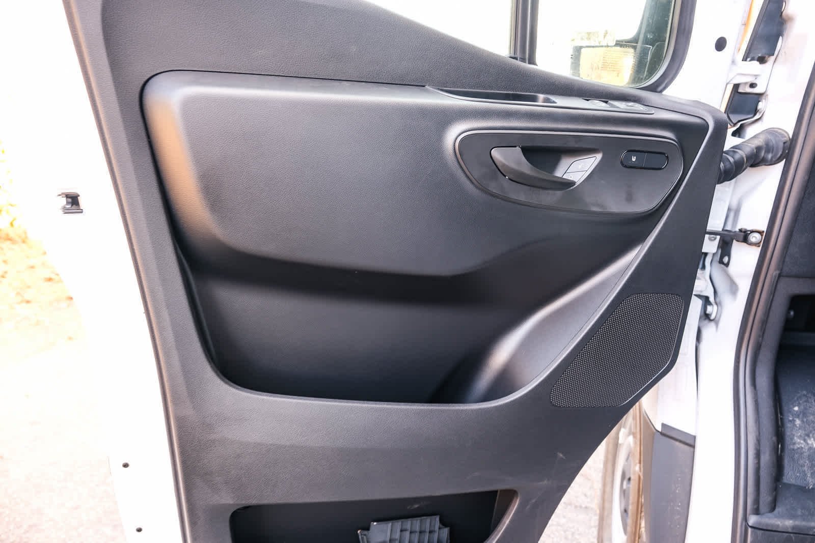 New 2025 Arctic+White Mercedes-Benz Cargo 144WB High Roof RWD 2.0L I4 Diesel Turbo SO image 55