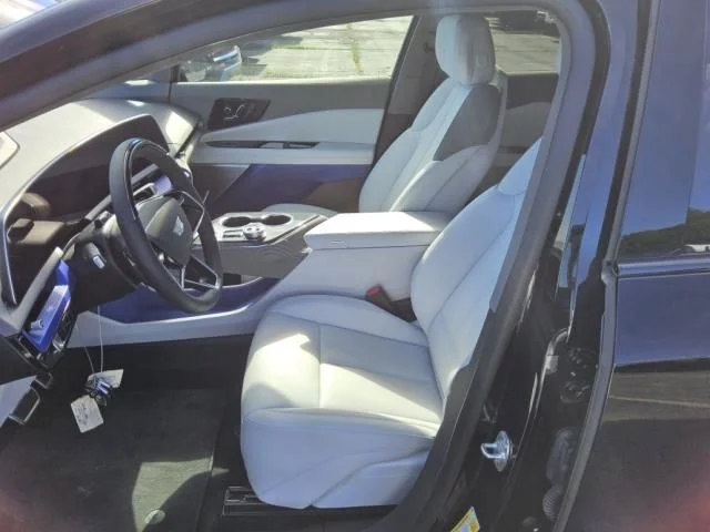 Used 2025 Black Cadillac Sport image 3