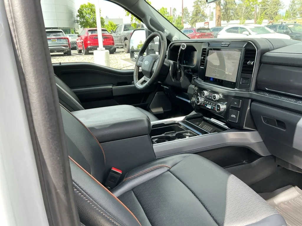 Used 2025 White Ford Lariat image 15