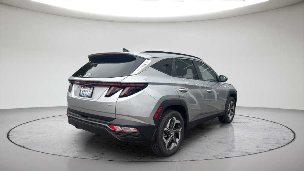 Used 2024 Silver Hyundai SEL image 6