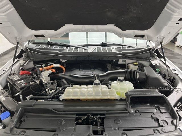 Used 2023 Oxford White Ford LARIAT image 33