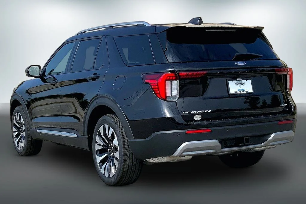 New 2026 Black Ford Platinum image 3