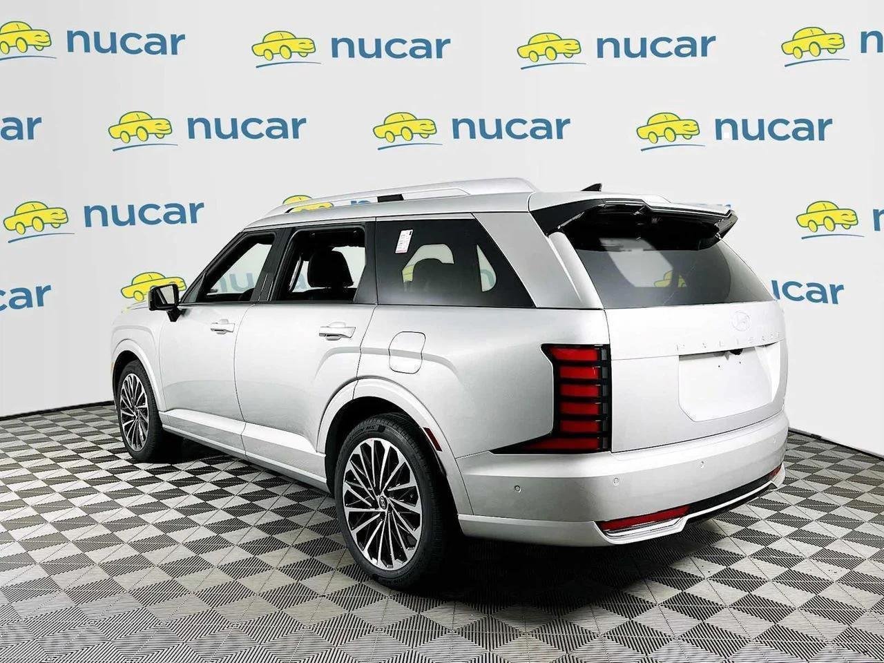 2026 Hyundai Palisade Calligraphy in Silver at Nucar — photo 5