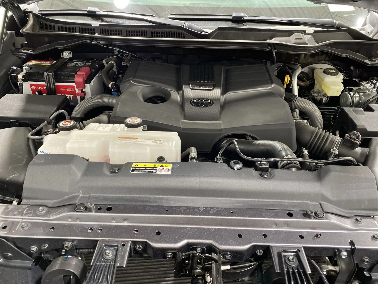 2025 Toyota Tundra SR5 - Photo 24
