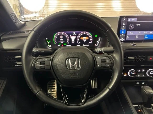 Used 2023 Lunar Silver Metallic Honda Sport image 16